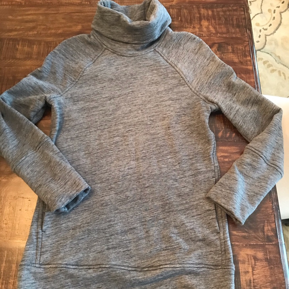 Lulu lemon Women’s sweatshirt